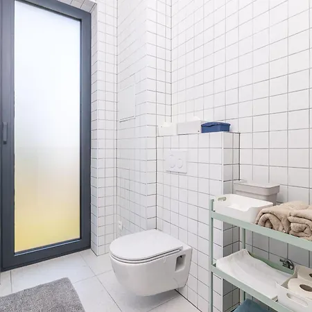 Europa Apartment *